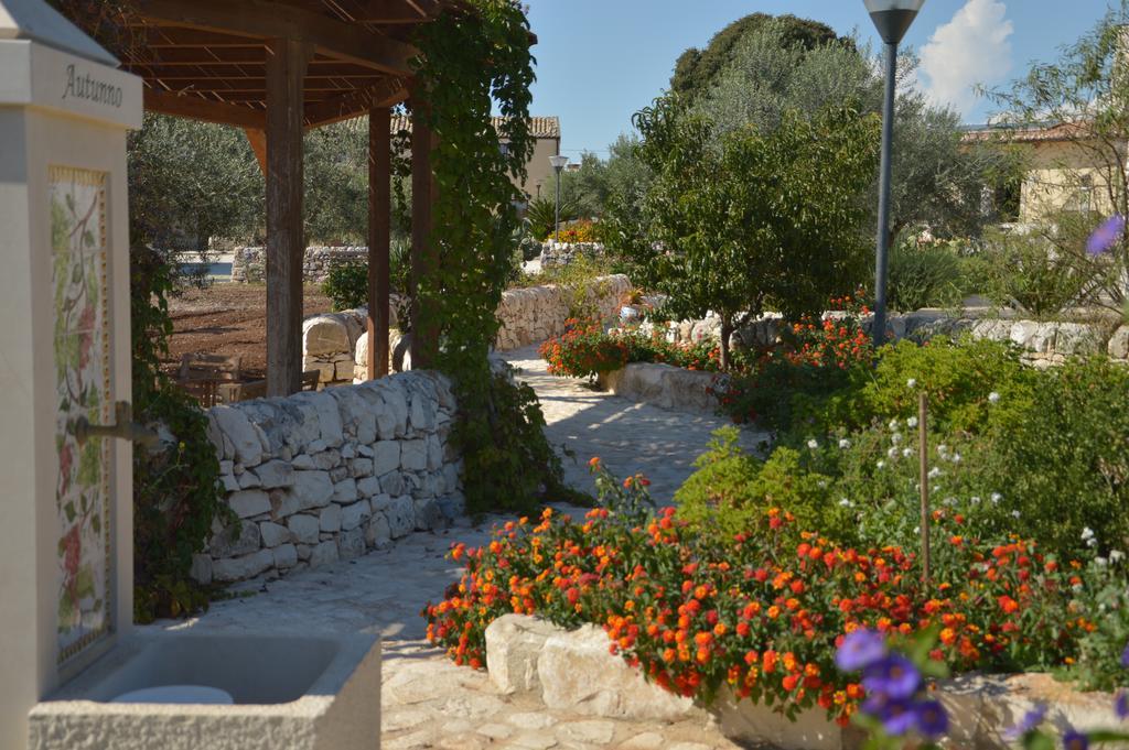 Artemisia Resort Puntarazzi Esterno foto